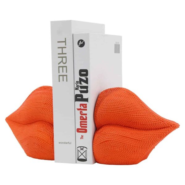 Books standard Lips