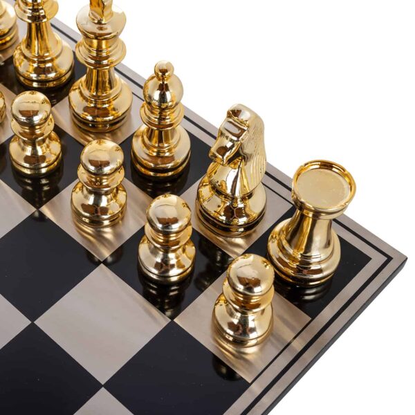 Chessboard Saray