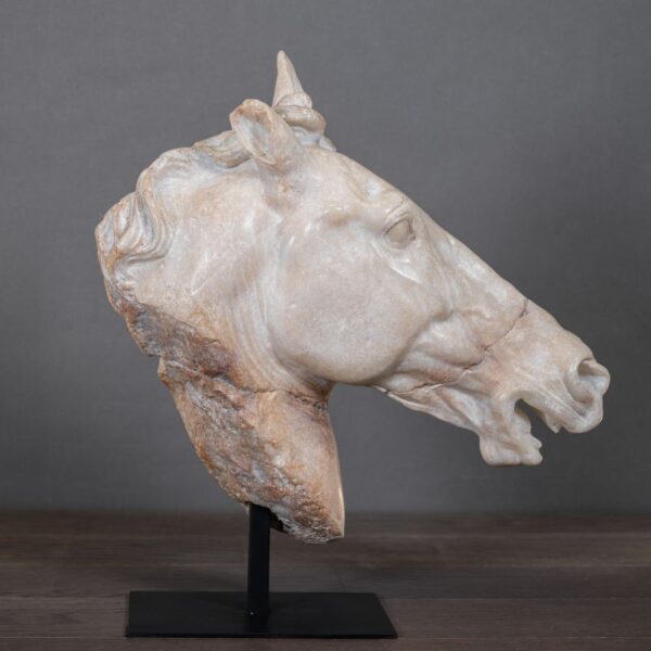 Caballo pequeño Selene blanco 2