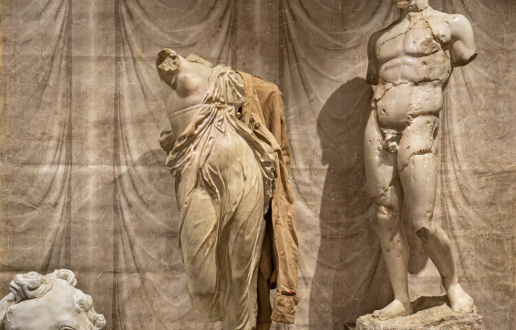 escultura de apolo 3