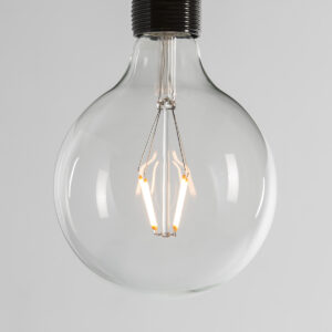 Bombilla 12'5x17'6 LED E27. 220V. 4W