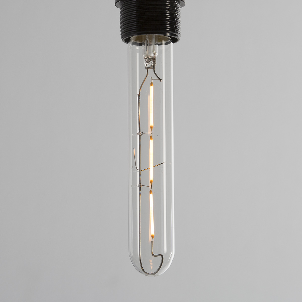Bombilla 3x18 LED E27. 220V. 3W