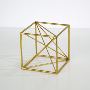 Figura 15x15x15 Metal Dorado