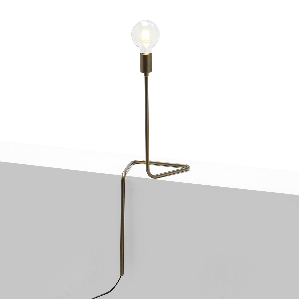 Lampara de Sobremesa 22x23x76 Metal Dorado