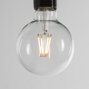 Bombilla 9'5x13'8 LED E27. 220V. 4W