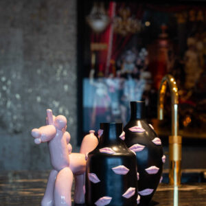 Vase Kisses black large