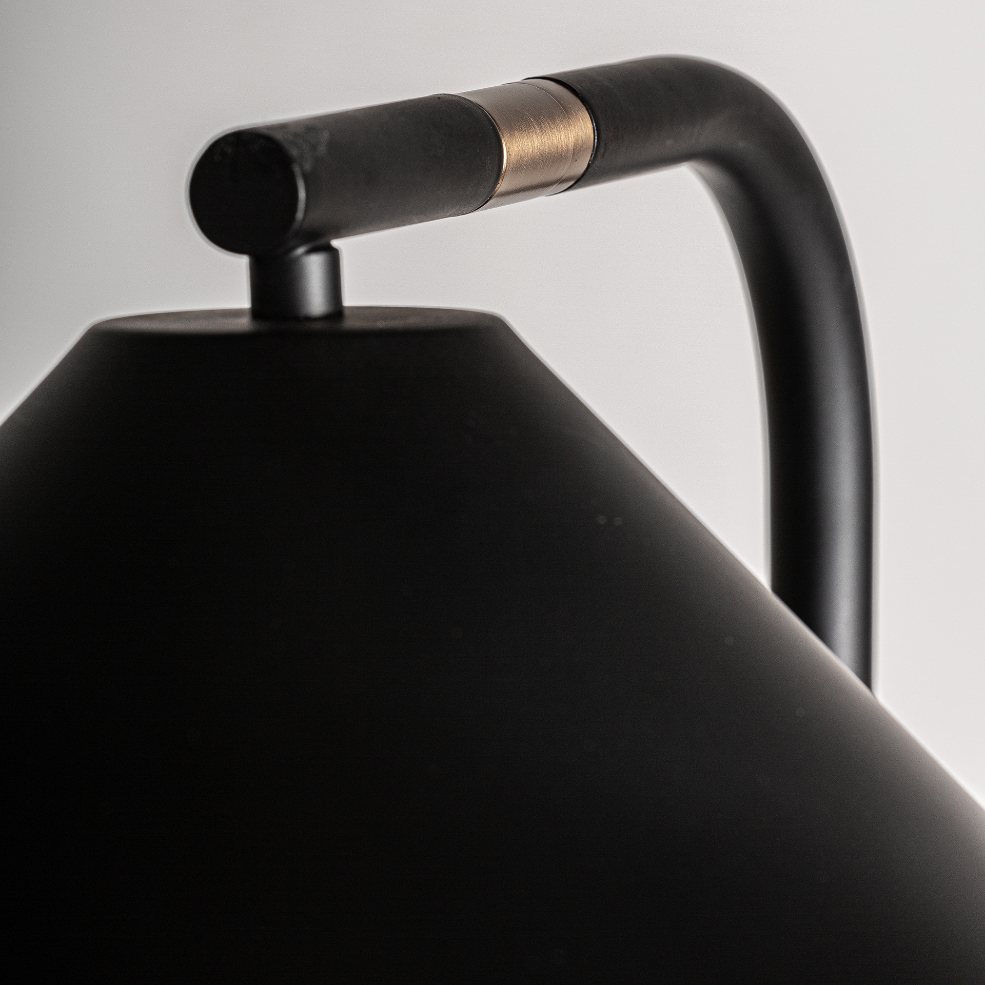 Lámpara de pie Akros 2 Lámpara de pie Akros 2