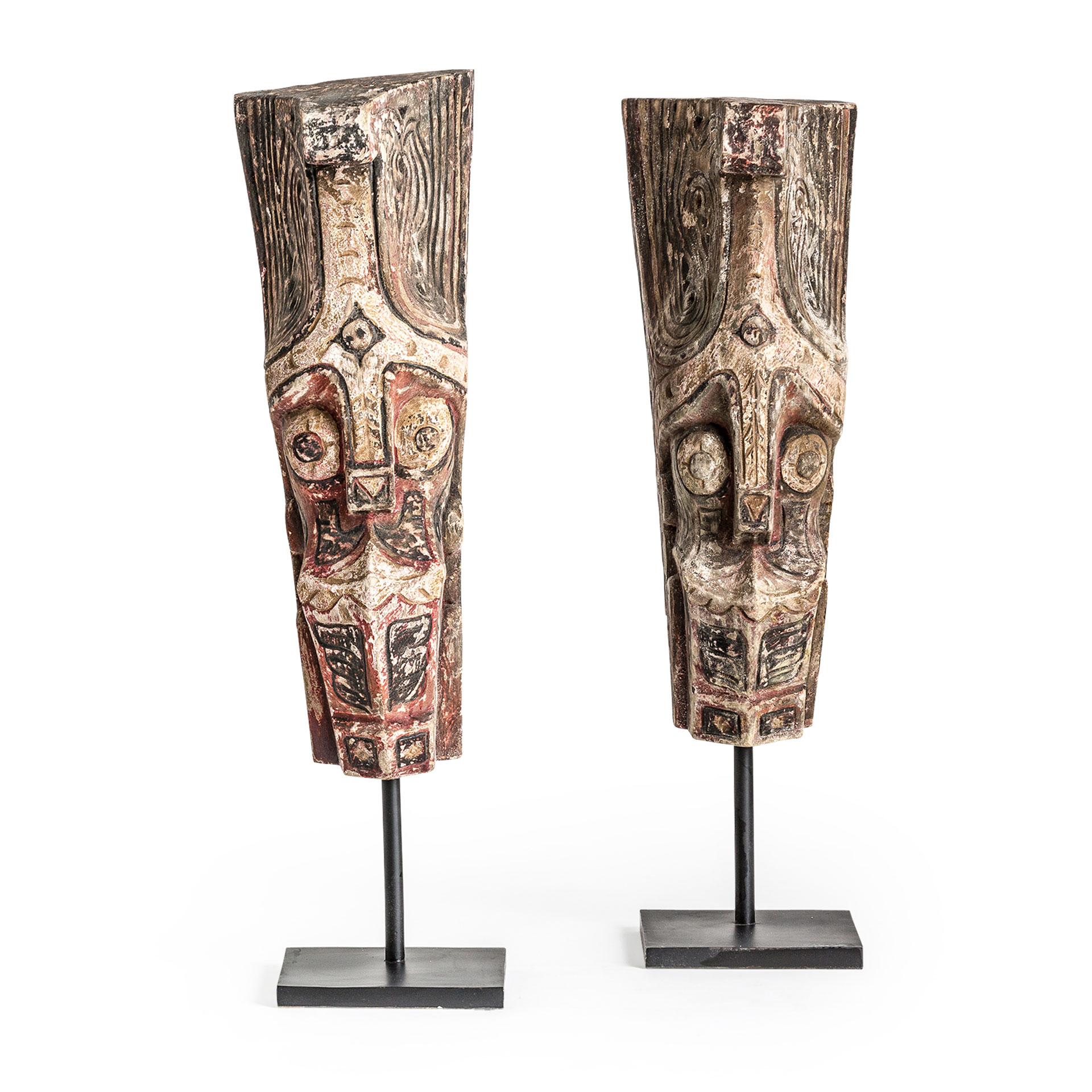 FIGURA DECORATIVA PRIMITIVO J 2