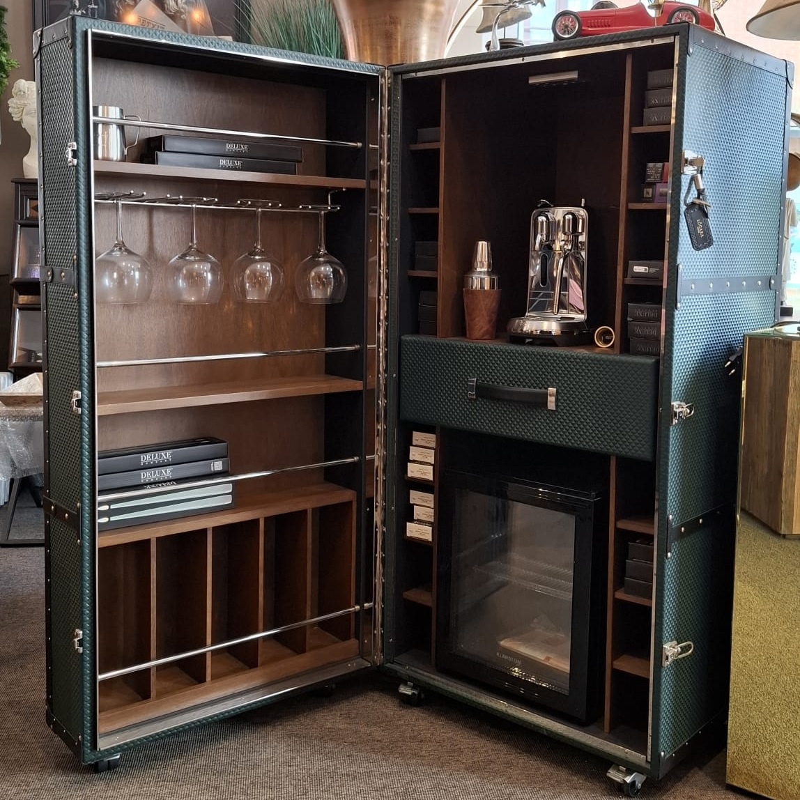 baul bar traveler alexandra 7