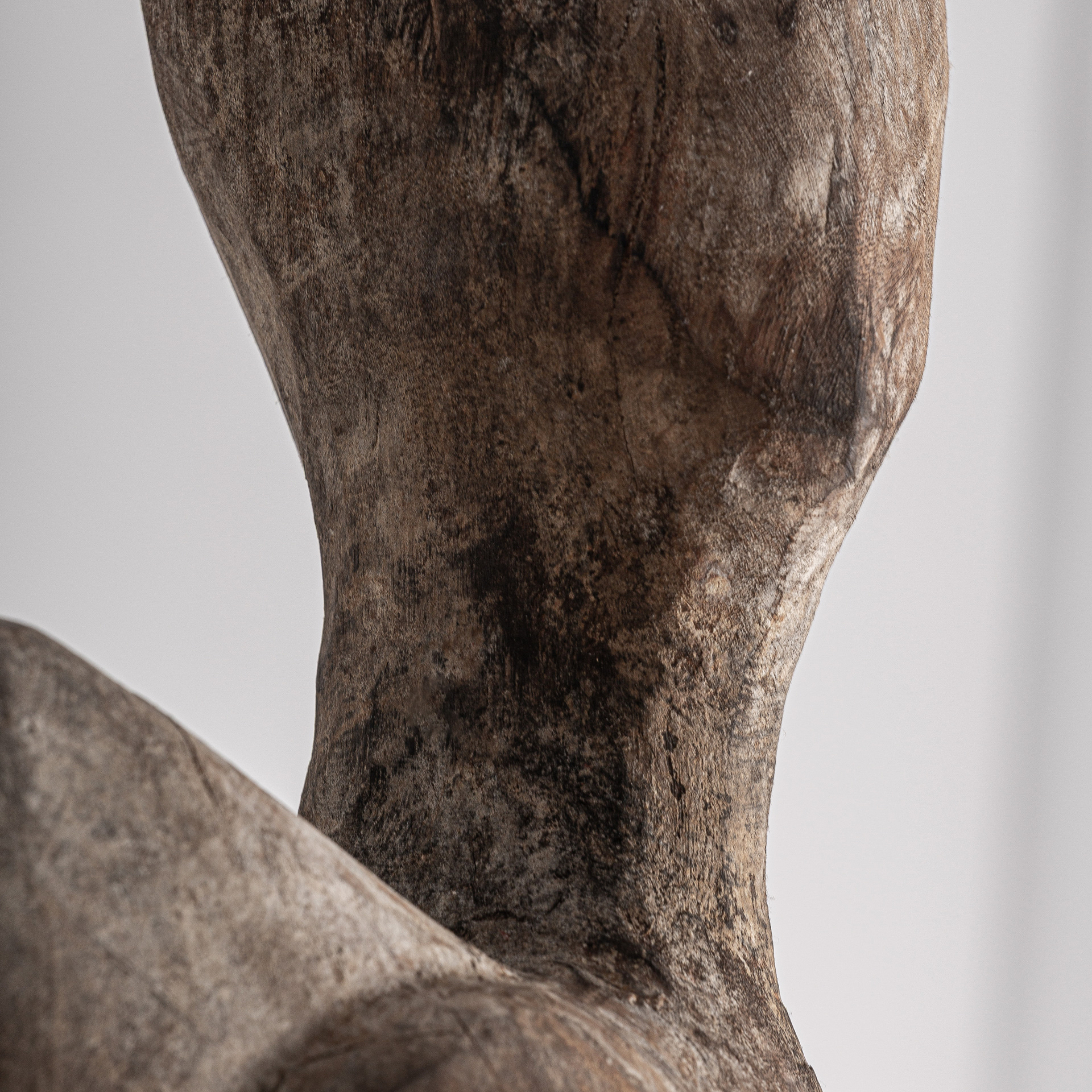 escultura-pie-anubis-2
