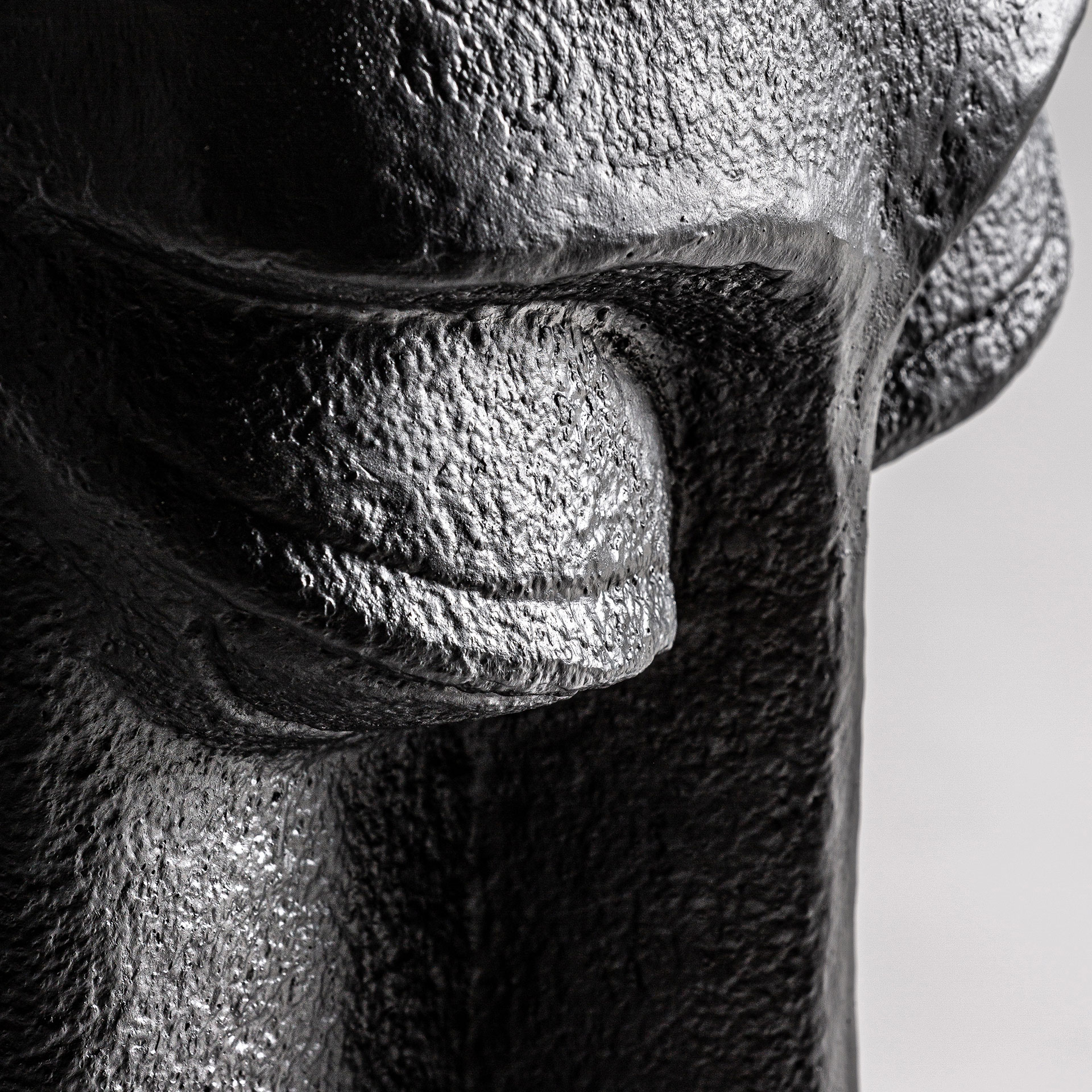 escultura-khalid-1